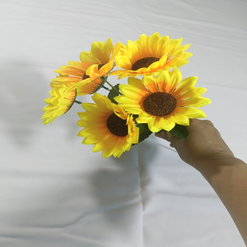 Plastic Flower Home Decoration Artificial Plant 6-Head Sunflower Bouquet Hotel Landscaping Special