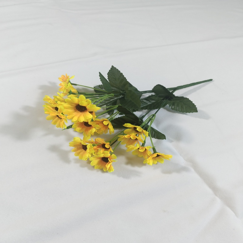 Wholesale Large-Size Plastic Sunflowers Outdoor Garden Decor Yellow Sunflower Bunches Artificial Flowers