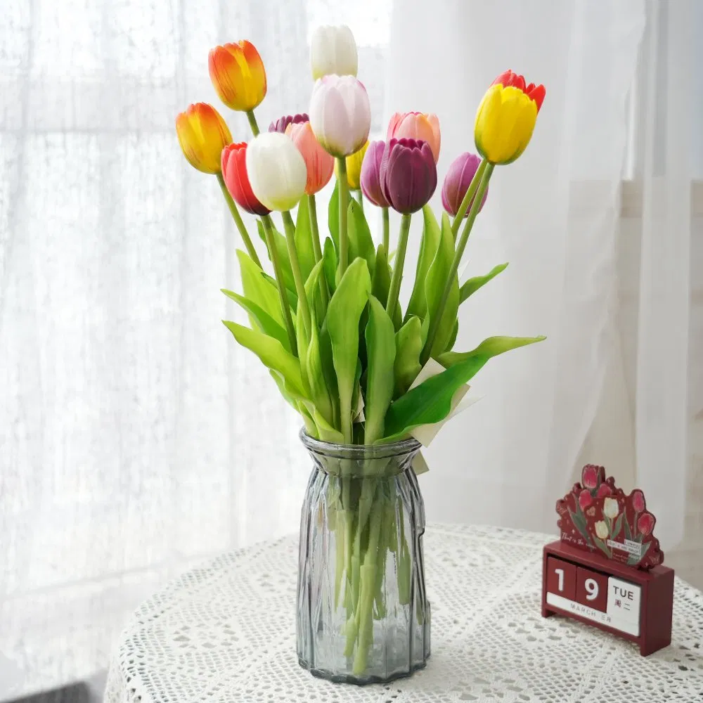Modern Lifelike Tulips Artificial Real Touch Flower Beautiful Color Silicon Tulip Flower Arrangement for Home Wedding Event