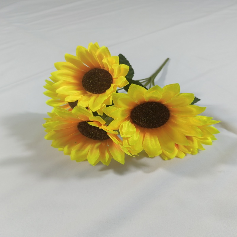 Outdoor Garden Decoration Plastic Flowers Home Decoration Artificial Plants 6-Head Sunflower Bouquet