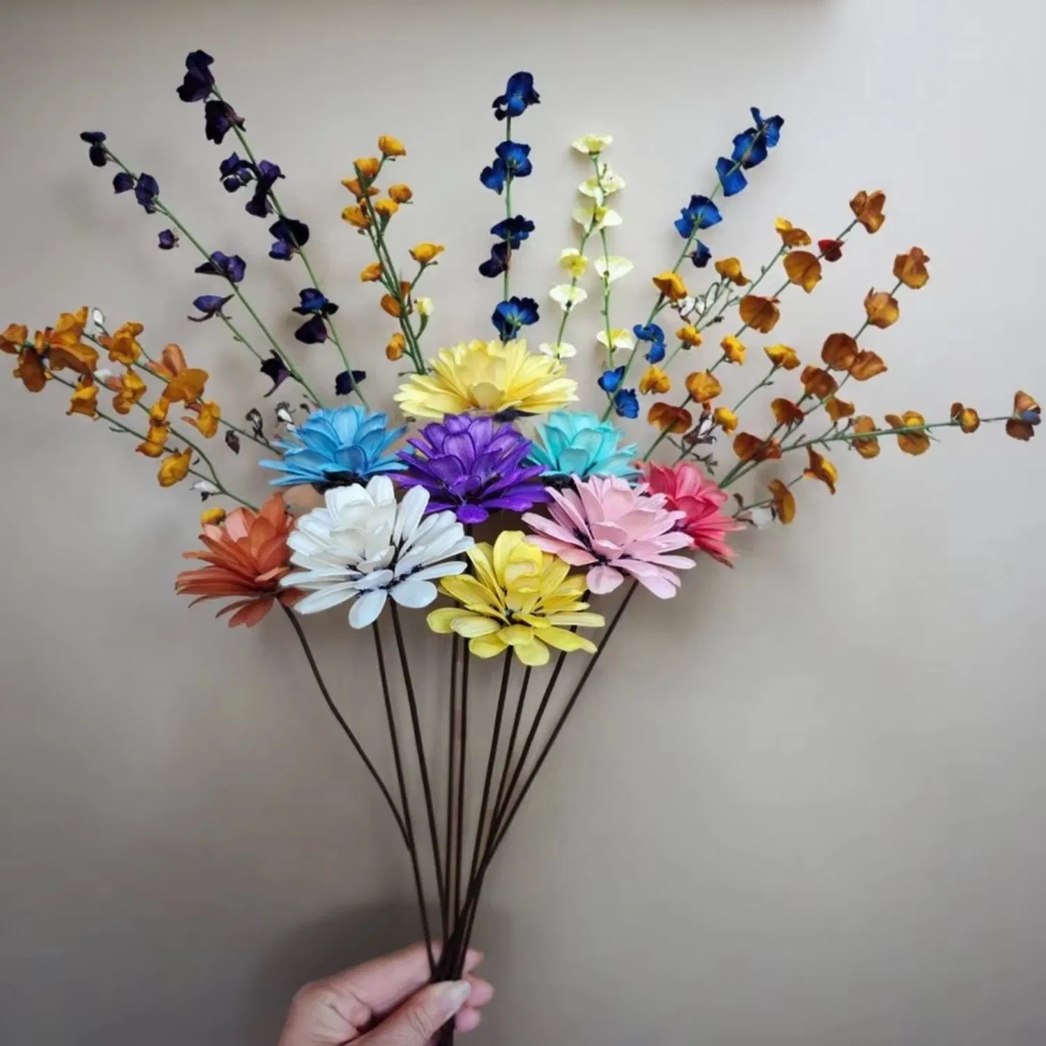 Handmade Home Decoration Melon Shell Artificial Flower Bouquet Pine Rose