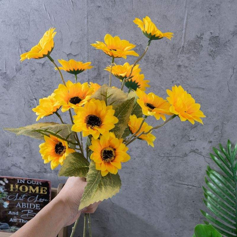 Bulk Supply Cl15101 Premium Yellow Artificial Silk Sunflower Stems for Professional Event Arrangementshome Table Centerpieces