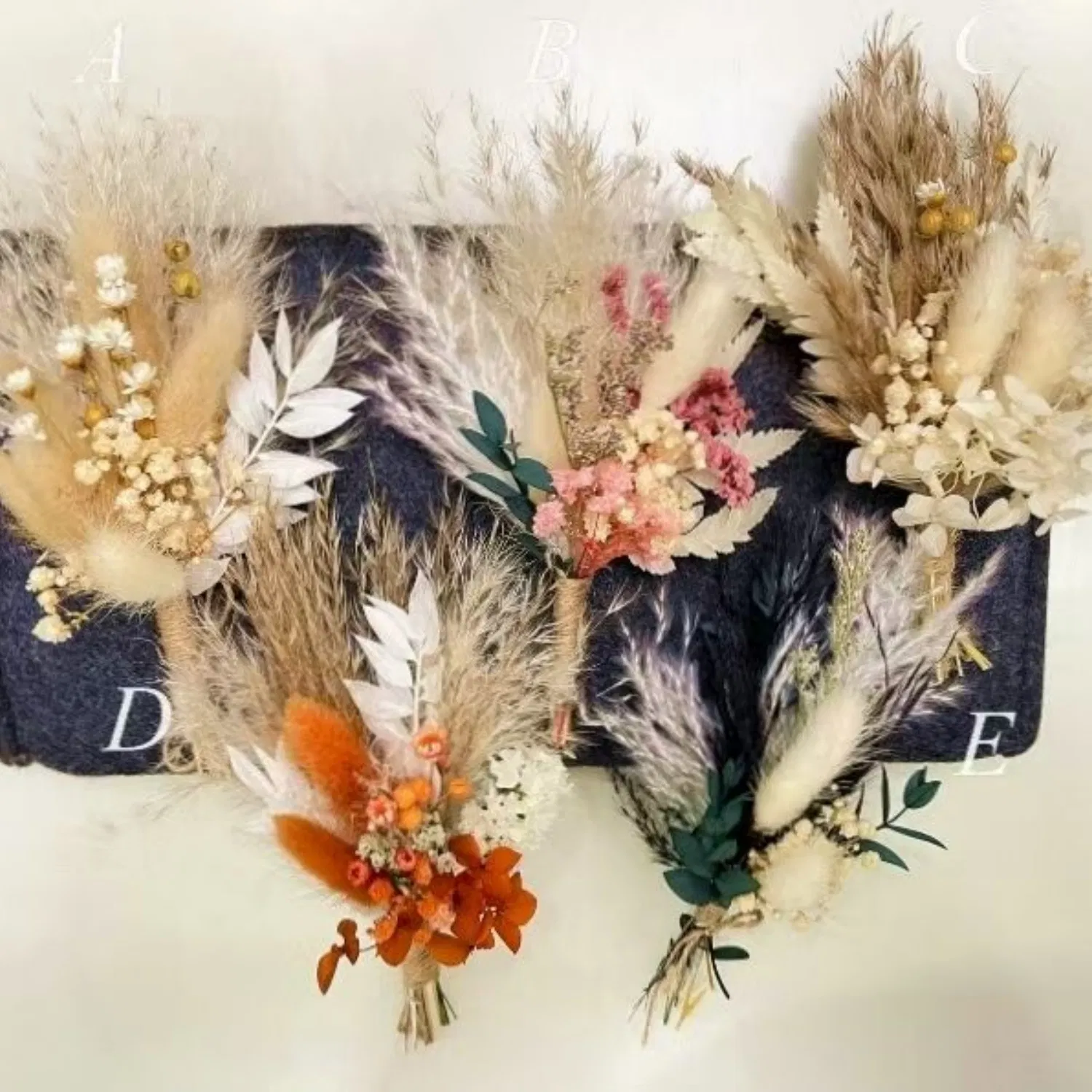 Autumn-Themed Christmas Easter Halloween New Year Festivities Gift Dried Flower Bouquet