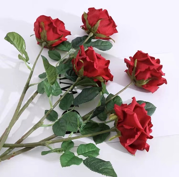 Wholesale Market Flower Bouquet Artificial Flower Rose Wedding Decoration
