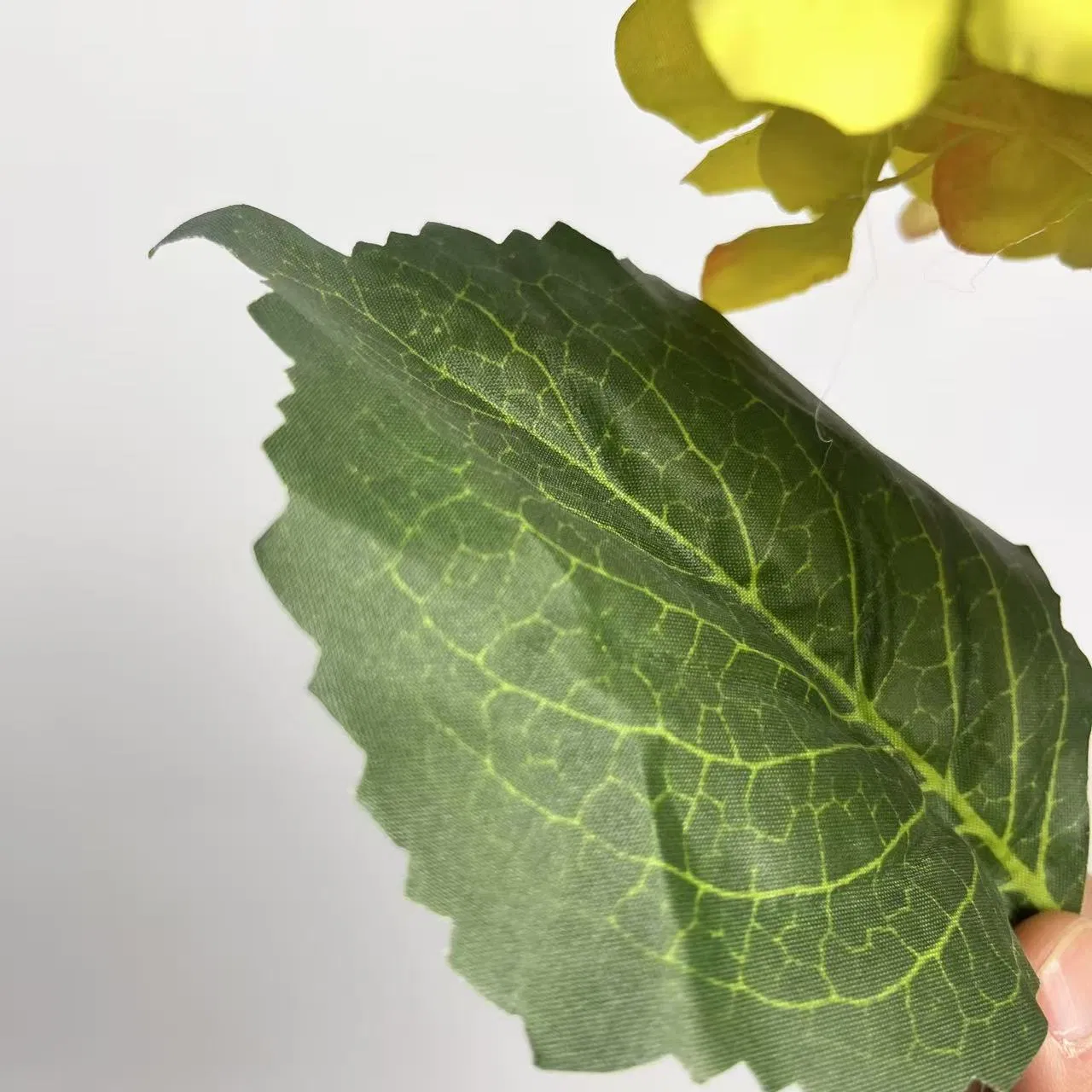 Middle Size Single Hydrangea with Two Leaves for Wedding Decoration Artificial Flower 2
