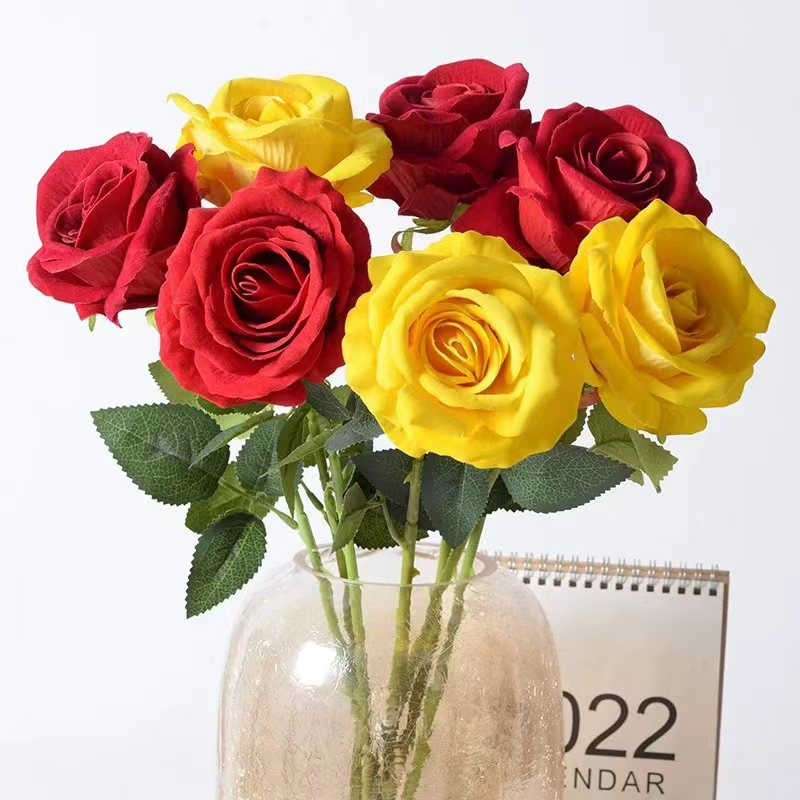 Wholesale Market Flower Bouquet Artificial Flower Rose Wedding Decoration