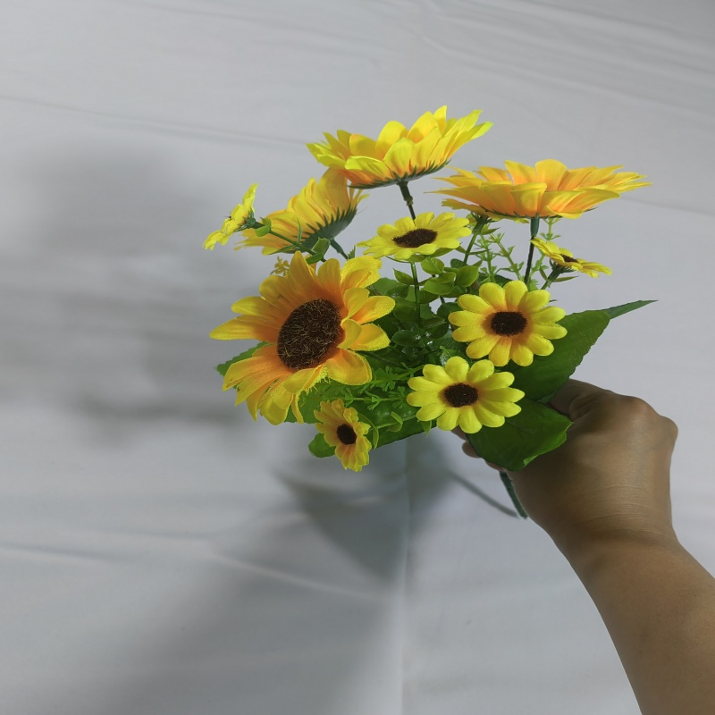Bulk Vibrant Artificial Sunflowers for Outdoor Party Yellow Sunflower Bouquets Fake Flowers
