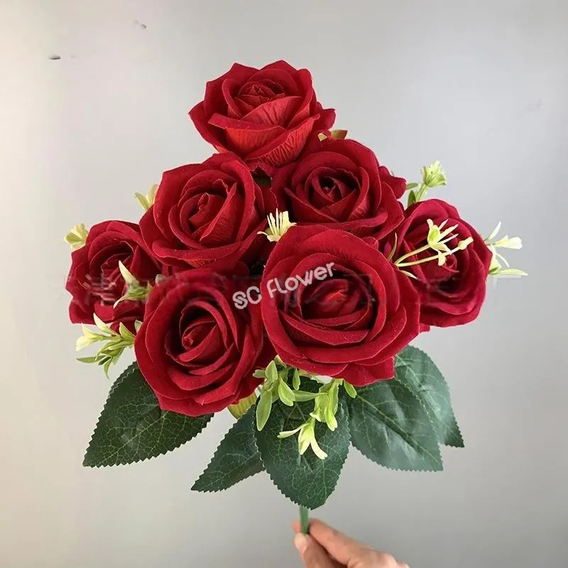 9 Head Velvet Bouquet Rose 1