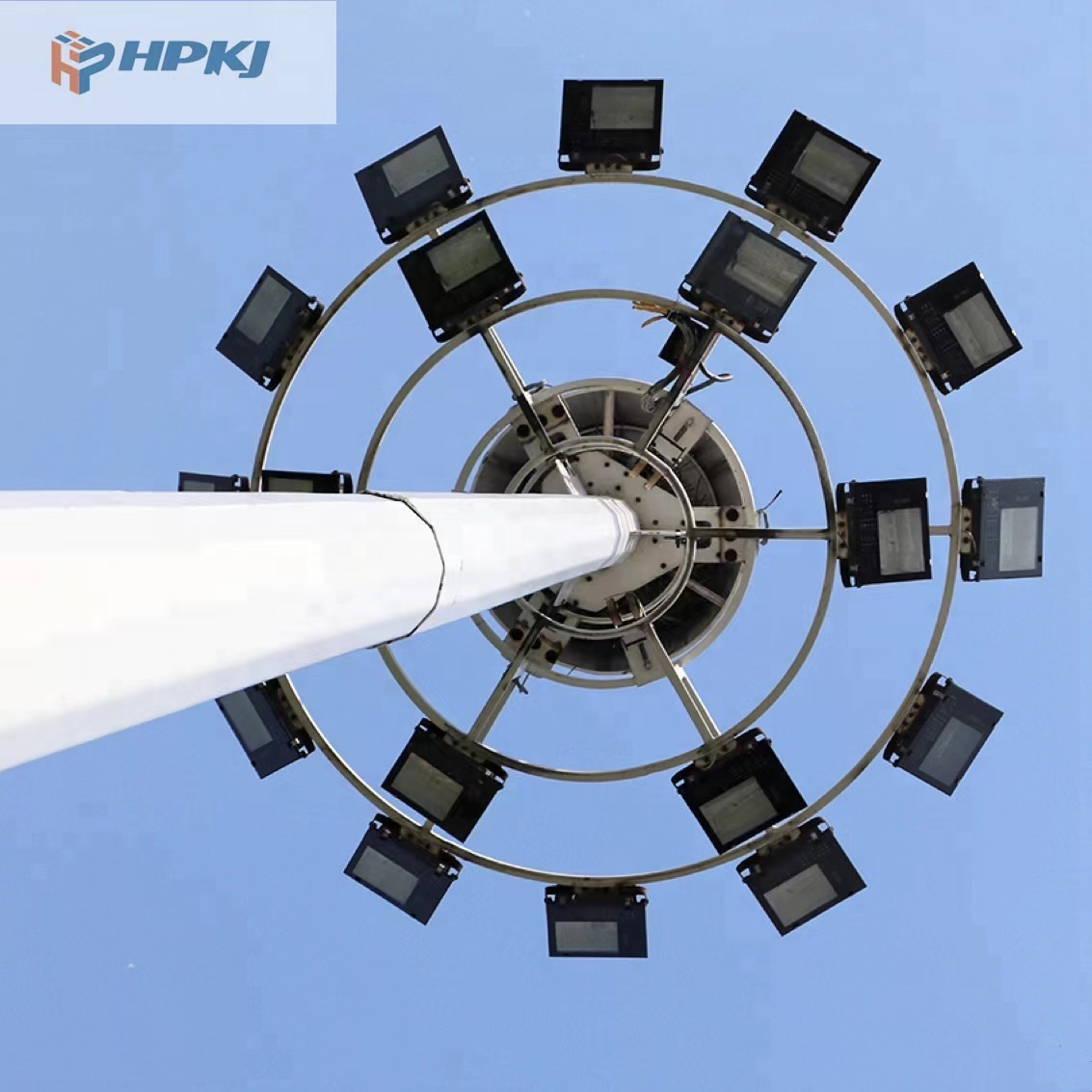 Hot-DIP Galvanized Conical/Octagonal High Mast Light/Lighting LED Stadium Flood Light High Mast Light
