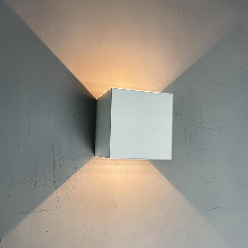 EU Standard Tuya Smart WiFi LED Wall Lamp 9W RGBW Outdoor APP Control Waterproof Sconce DimmableLight Workwith Alexa Google Home