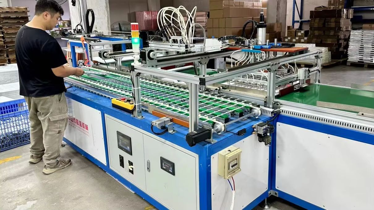 Xolle Light LED product guling and sealing process