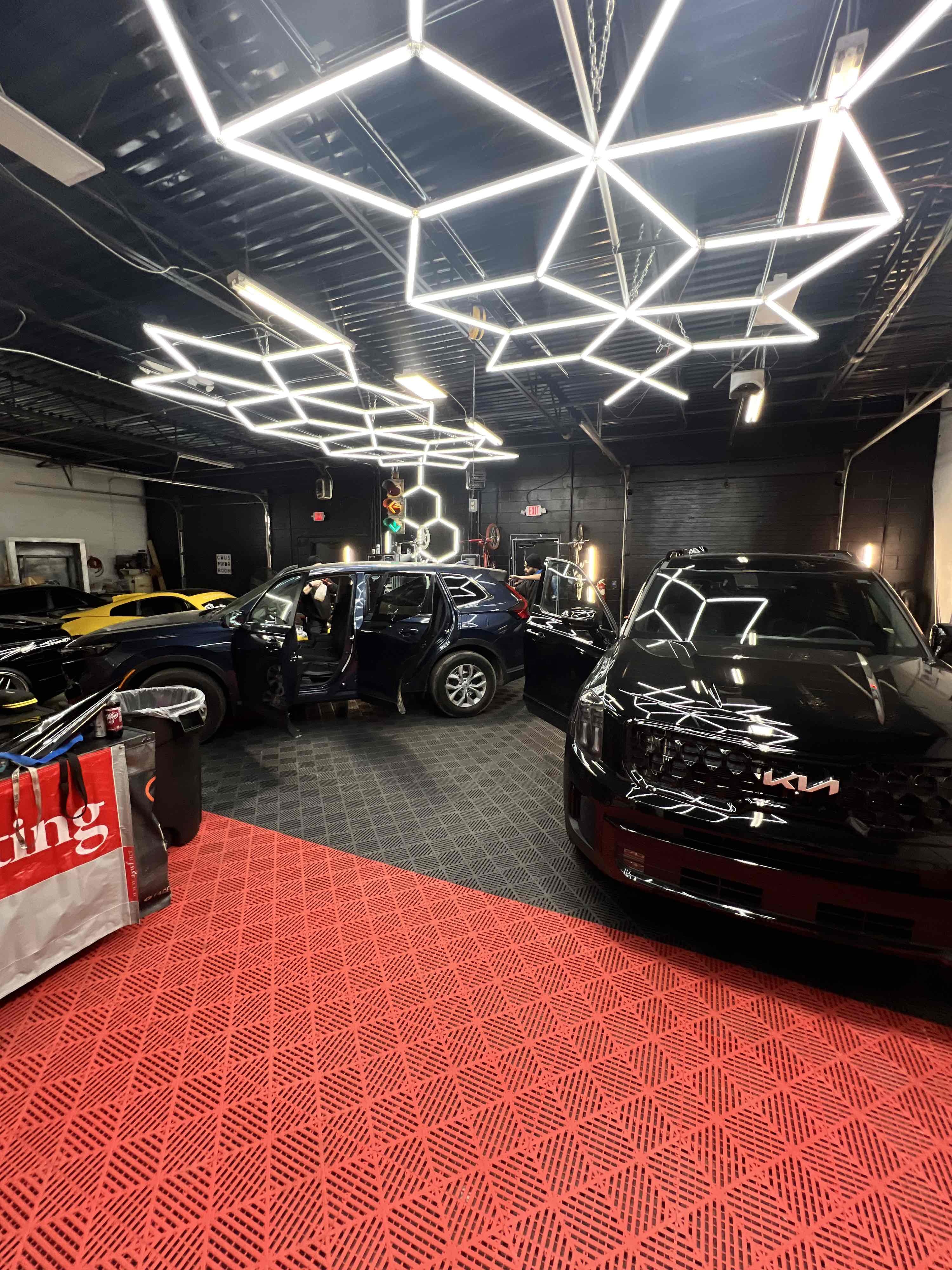 Garage Quadrate Floor LED Work Lights Rechargeable Durable 6000K Daylight Dimmable for Auto Car Body Repair Workshop