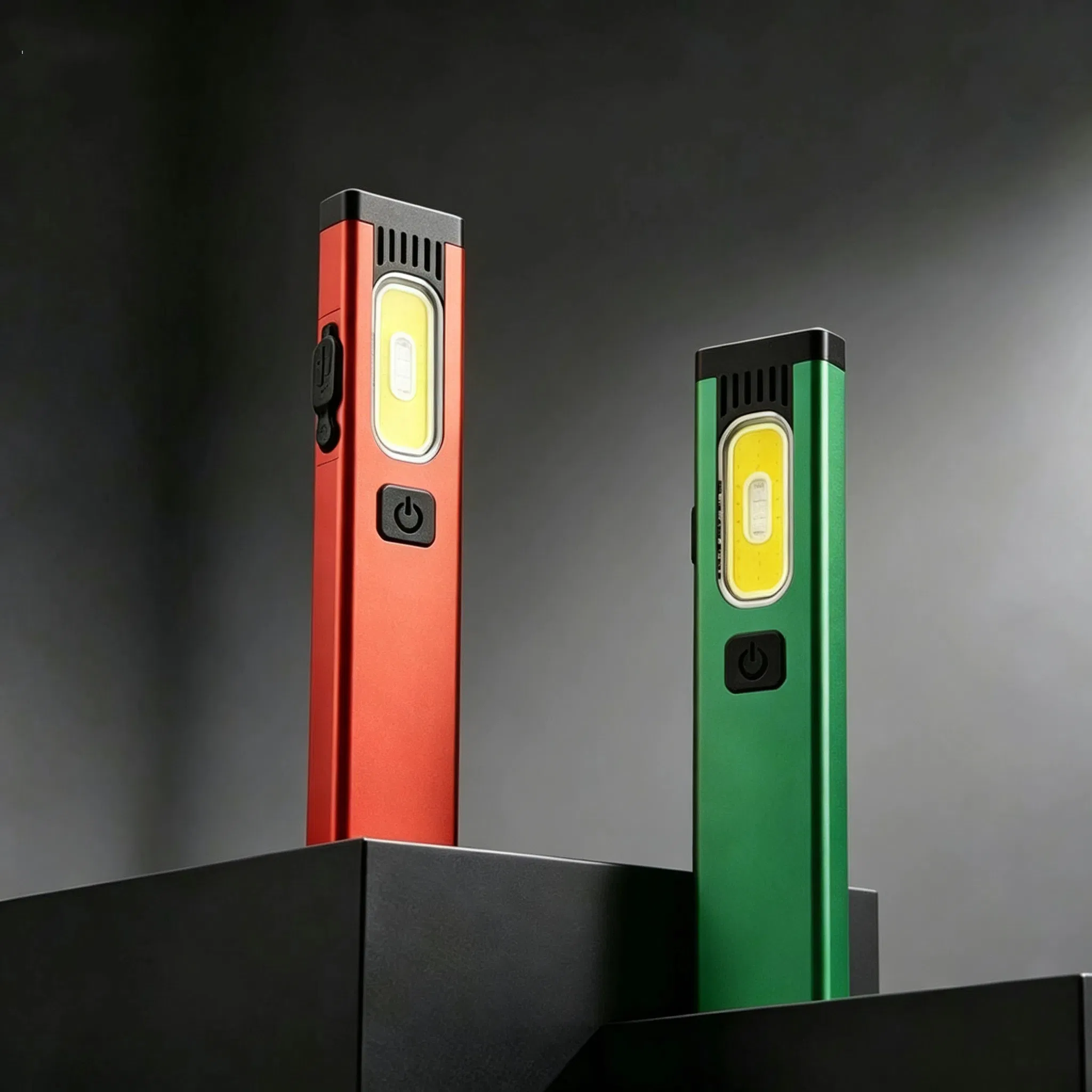 Rechargeable Portable COB LED Work Light with Magnet and Metal Clip for Inspection