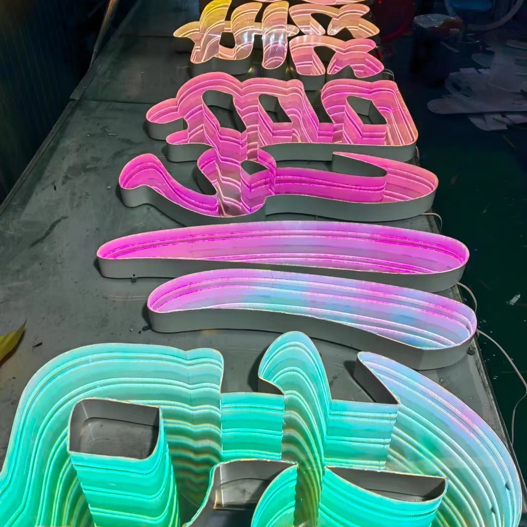 Latest 3D Octagon Infinity LED Wall Mirror Letter LED Illuminated Sign with Remote Control Mirror Tunnel Light