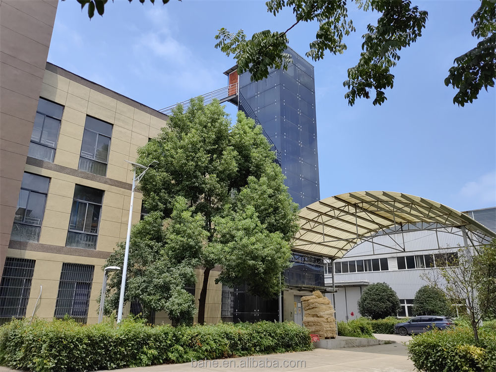 Modern Outdoor Wall Lamp