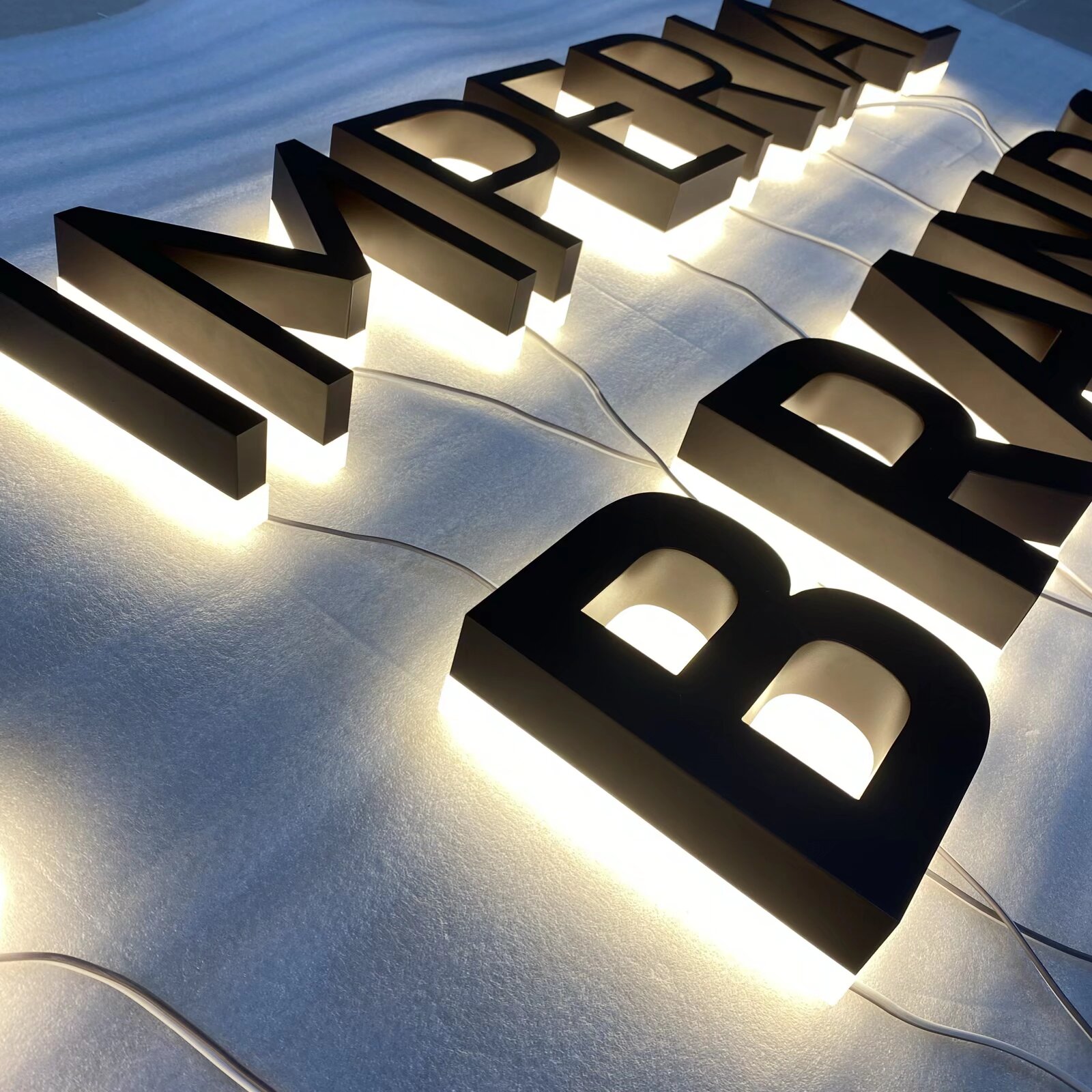 Custom 3D Enseigne Lumineuse LED Commercial Outdoor Illuminated Letters With Stainless Steel/Acrylic RGB/Static Color Options