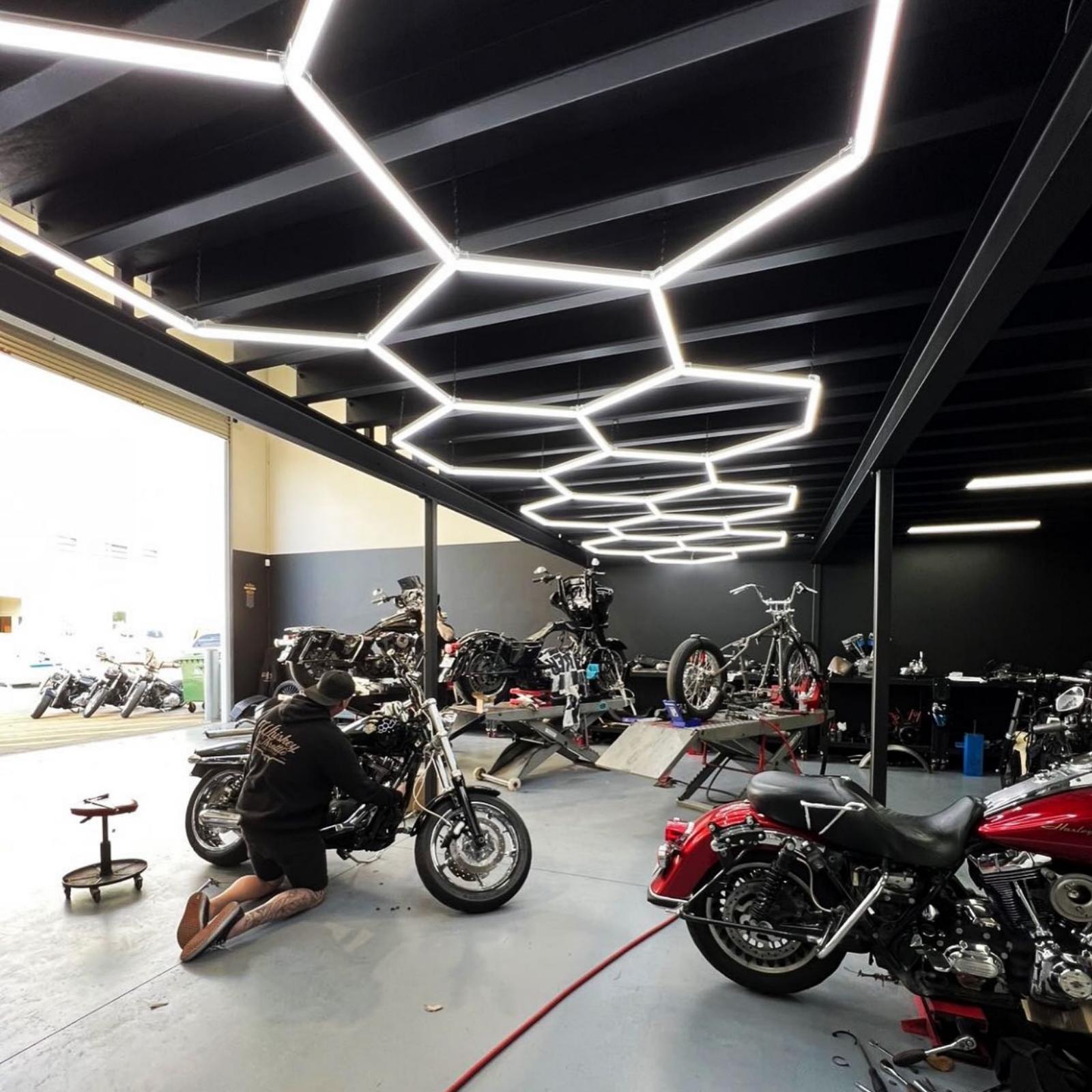Dengbei Wang 14 Grid LED Lights Hexagon Honeycomb Car Detailing Ceiling Lights for Garage and Workshop
