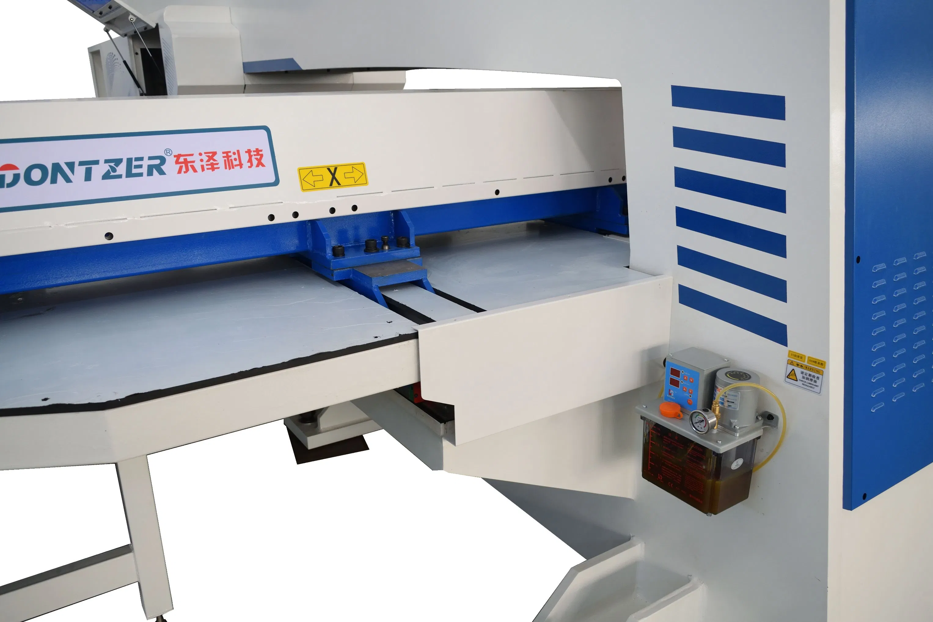 32 Tools, 4 Auto Index Rotating Stations Printing Words in Steel Plate CNC Full Electro- Servo Turret Punch Machine