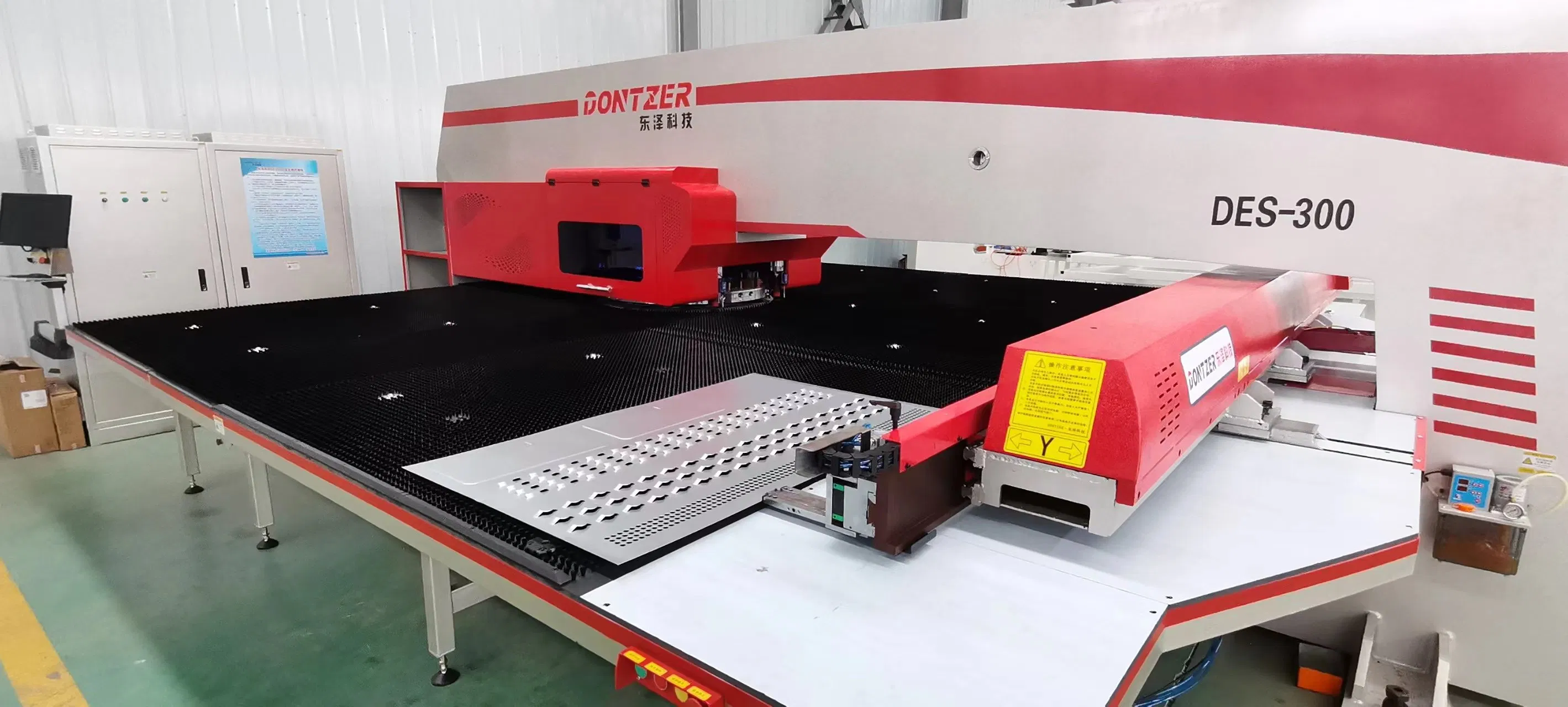 4 Auto Index Rotating Stations Printing Words in Metal Sheet Steel Plate CNC Full Electro- Servo Turret Punch Machine