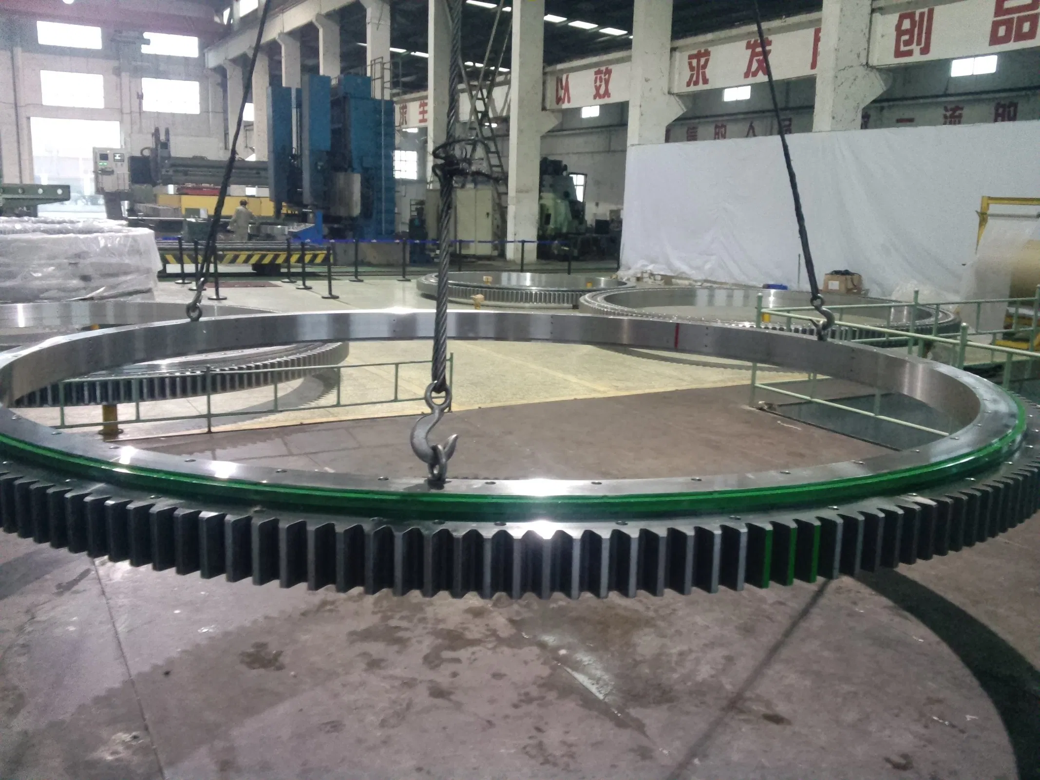 Manufacturer Hot Selling Slewing Ring Bearing Rotary Bearing Ball Bearing with Internal Gear for Mechanical Work