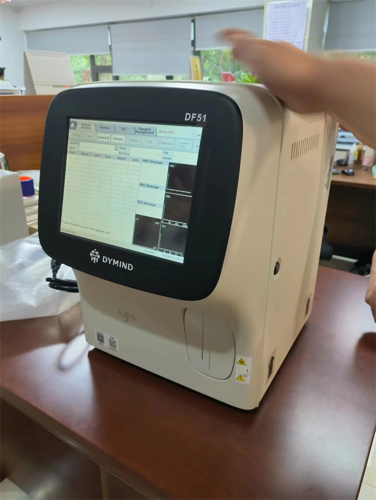 Auto Hematology Analyzer 5 Parts with Factory Price Cbc Machine