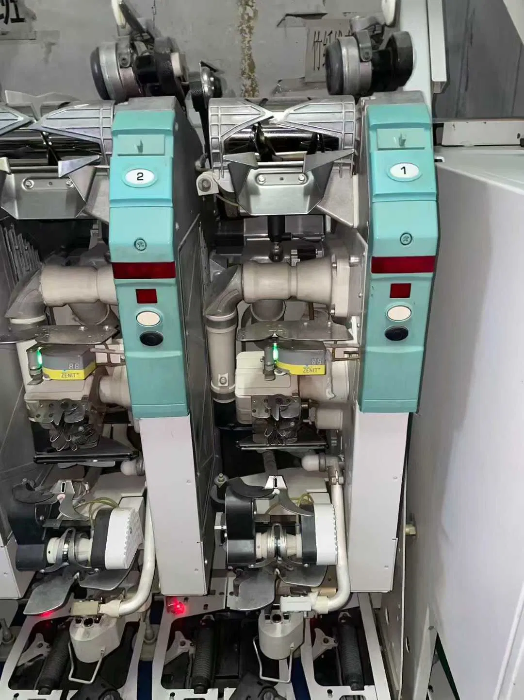 The Good Condition Second-Hand Savio Polar Auto Coner of 72 Spindles 2017 Year Zenit Clearer with Full Conveyor in Running Station