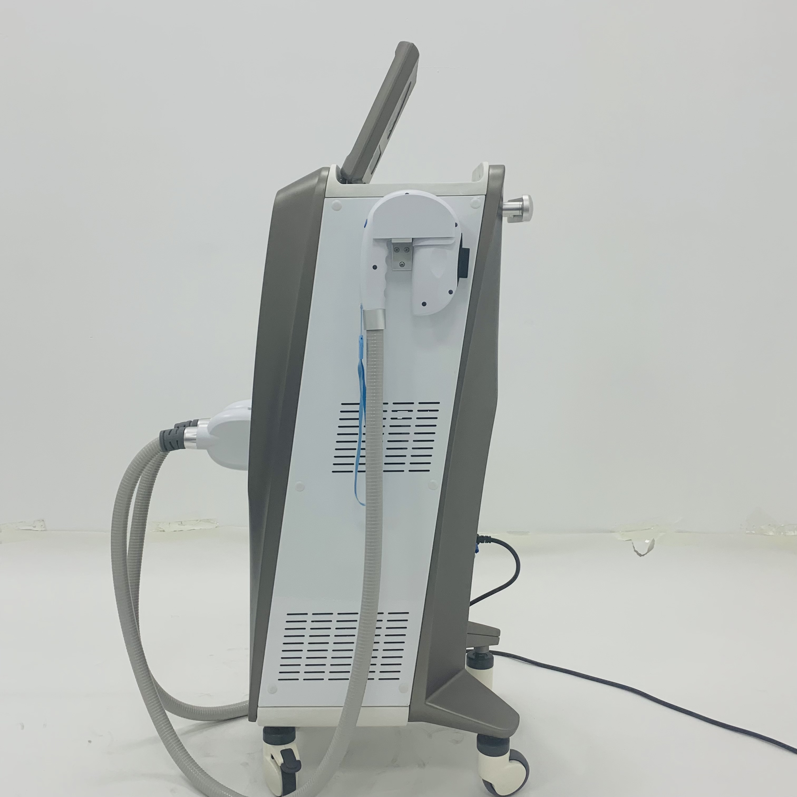 Used for Whole Body Hair Removal and Pigmentation Removal and Skin Tightening Beauty Equipment in OPT and Diode Laser Technical