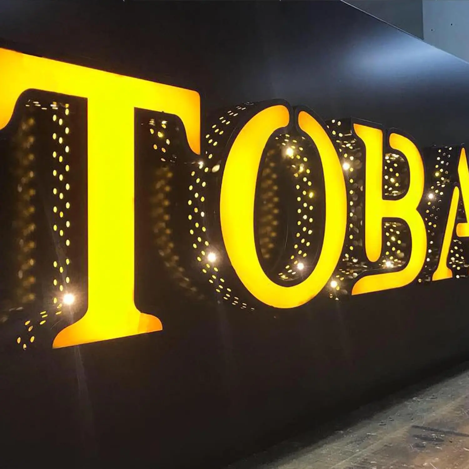 Custom Front Lit Channel Letters For Business On The Wall Manufacturer, Factory