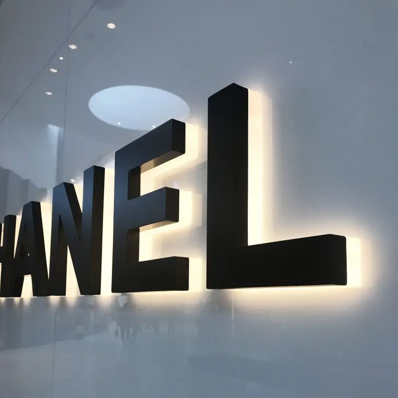Halo Lit Signage Case 1