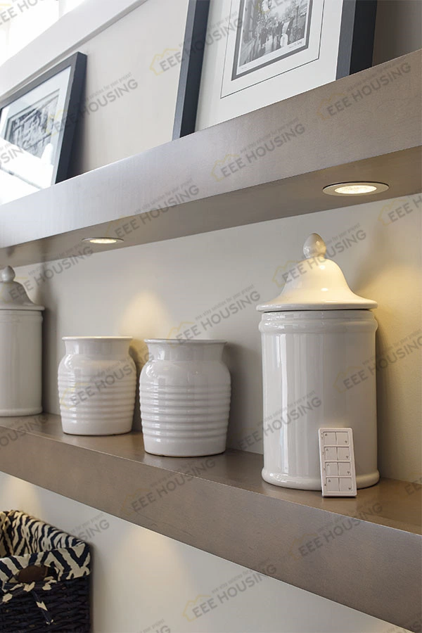 Fornecimento de Fábrica da China Utensílio Moderno Branco Pintura de Cozimento Pintura UV Acabamento Fosco Base Despensa Armário de Cozinha Retrátil