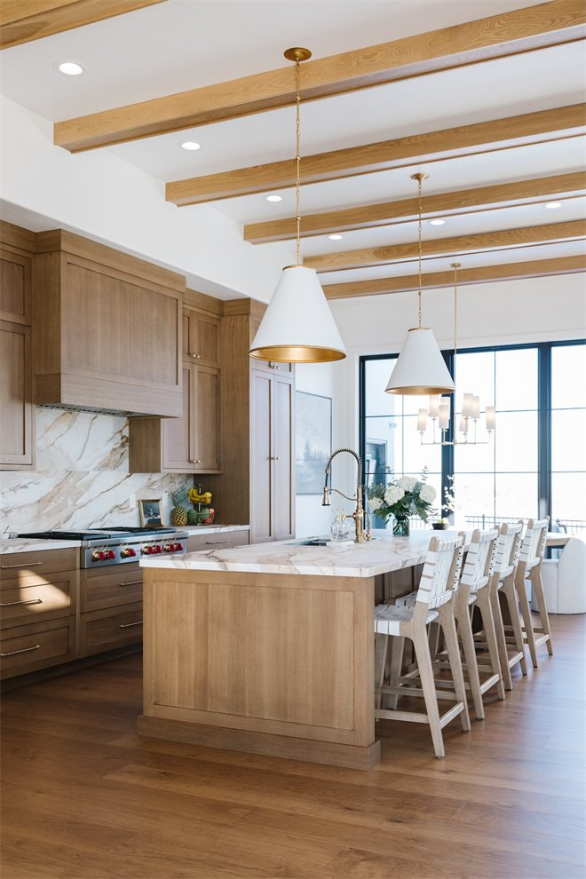 Armários de Cozinha em Madeira Sólida de Noz com Despensa, Estilo Americano, Novo Design Cbmmart