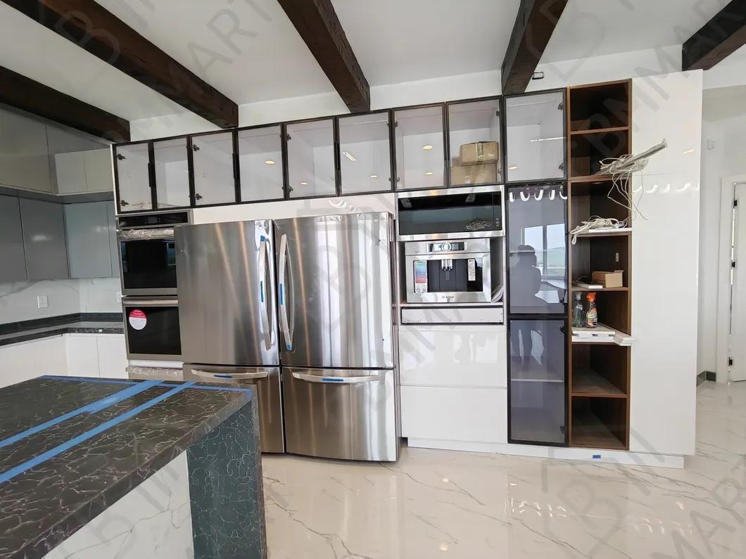 Armário de Cozinha de Madeira Sólida com Bancadas de Quartzo Ilha de Cozinha Moderna