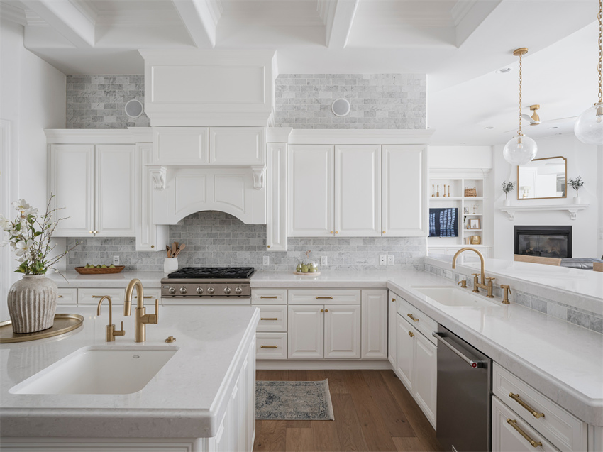 Gabinete de Cozinha com Porta de Painel Estilo Americano Shaker, Armário Base com Cesta Retrátil