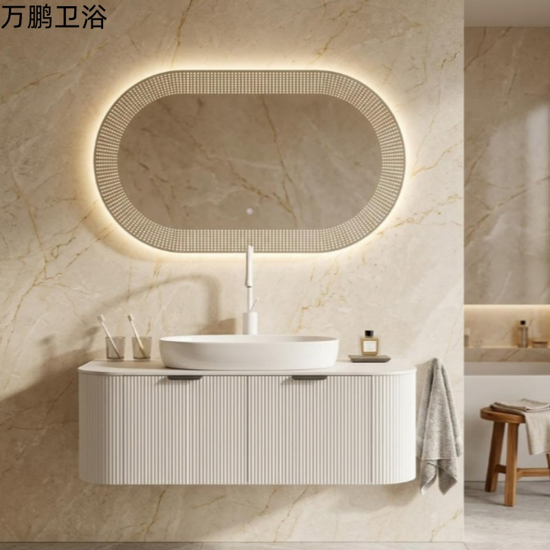 Novos móveis de banheiro em PVC/MDF/Compensado para hotéis e residências com espelhos LED inteligentes