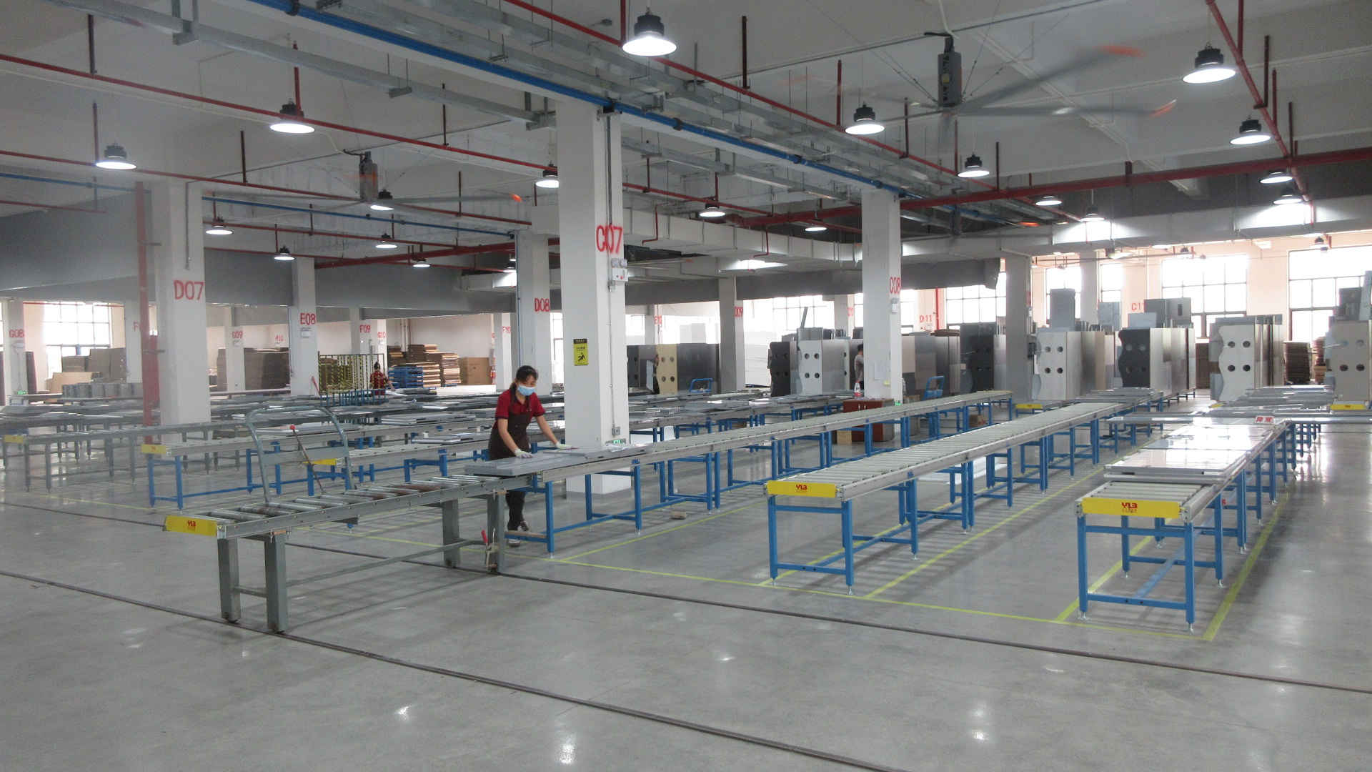 Teste de função e inspeção de qualidade dos móveis Yadi Home