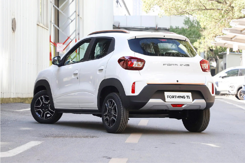 SUV eléctrico confiable Dongfeng Forthing T1, suspensión delantera Macpherson 5-Seater coches chinos en venta