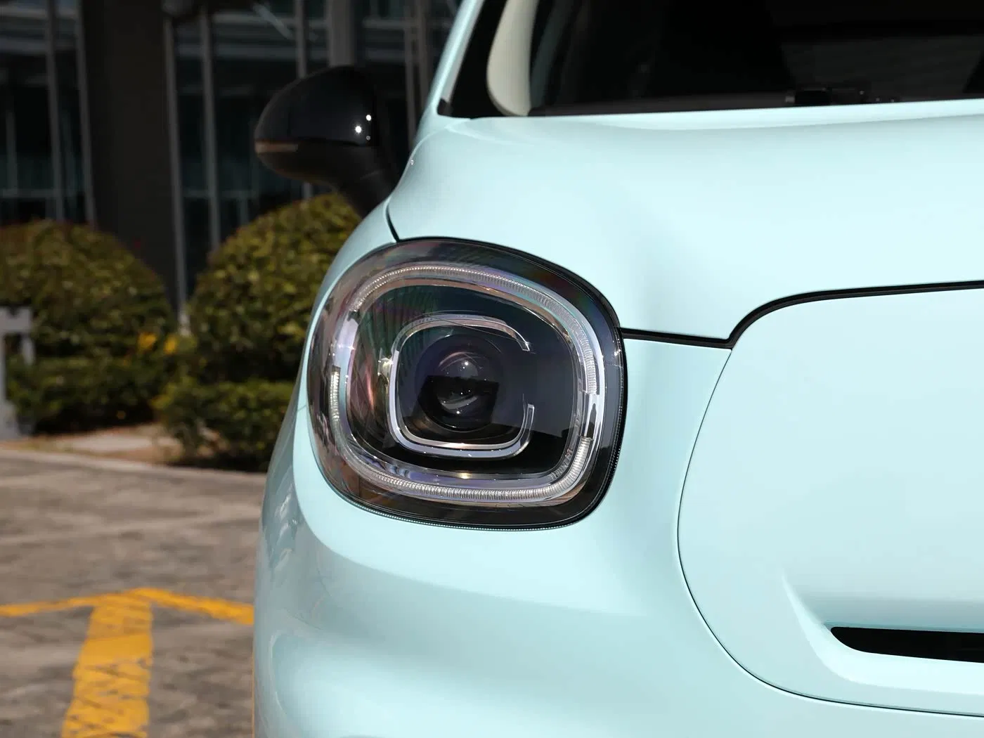 Leapmotor T03: Tu solución asequible de vehículo eléctrico pequeño para viajes por la ciudad