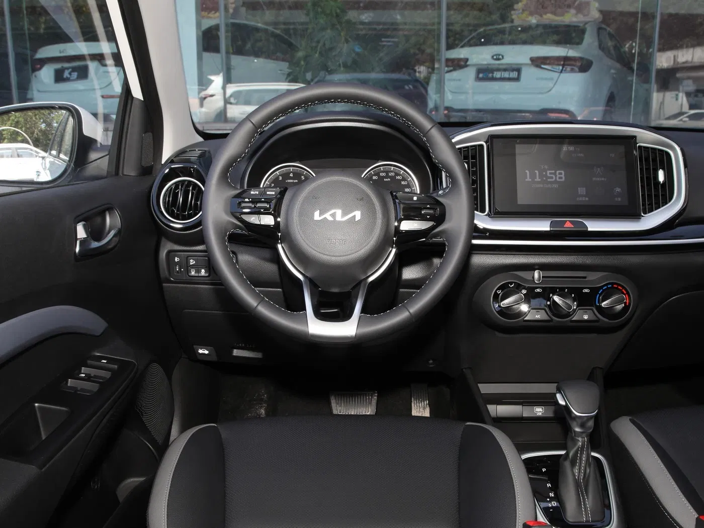 SUV compacto KIA Sonet asequible - Tu solución de coche económico