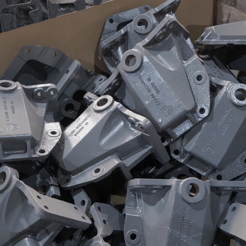Piezas de camiones OEM fundición de hierro nodular dúctil gris mecanizado componente personalizado de maquinaria agrícola para remolques/automóviles de tractor servicio personalizado