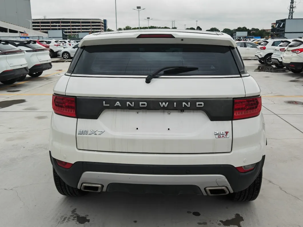 Land Wind X7 Rueda