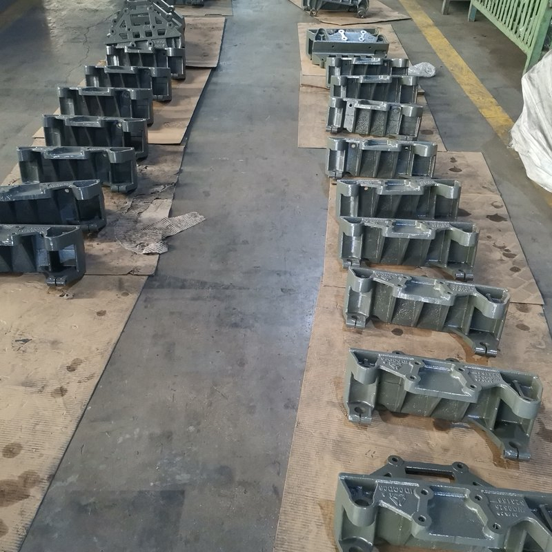 Componentes de maquinaria minera OEM, piezas de camión de fundición de hierro dúctil gris, piezas de fundición de acero al carbono, piezas de máquina petroquímica personalizadas, servicio a medida