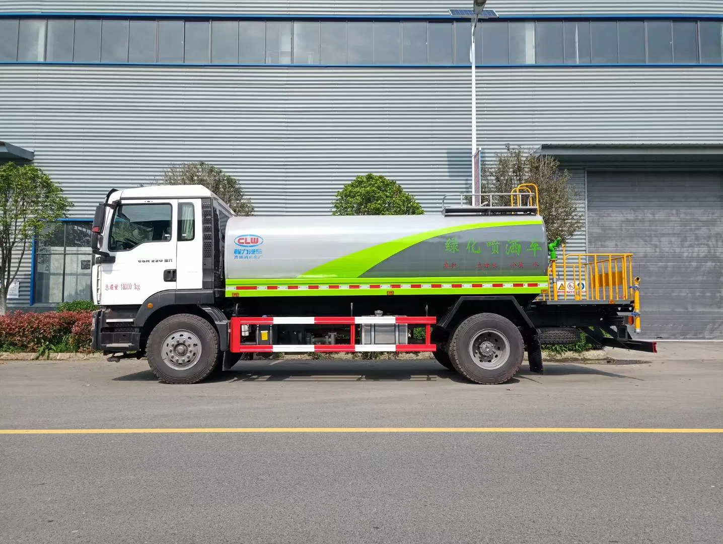 High-Quality Water Bowser 15 Ton Right-Hand Drive Factory Supply