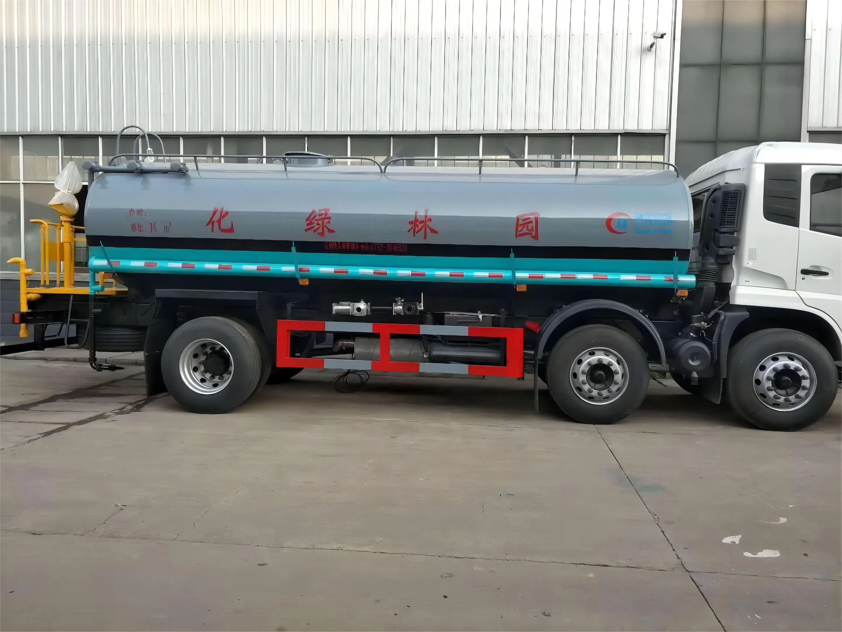 Dongfeng 6X2 Water Tank Sprinkler 16000L 18000L Sprinkle Water Bowser