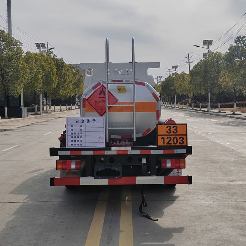 Blue-Plate 4.5t City Fuel Tanker (C-License Drivable) with 2,200L Massive Capacity &amp; up to 151HP Efficient Engine (1.54t Payload, 700kg/M³ Optimized for Gasolin