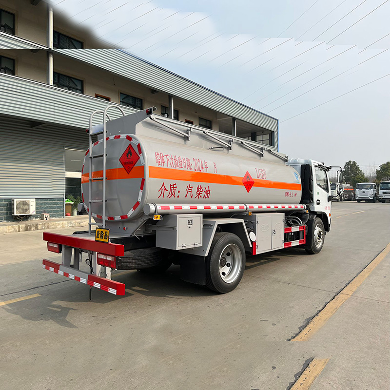 Dongfeng Fuel Tank Truck 8500L Aircraft Refueling Tanker Truck Oil Water Diesel Gasoline Delivery Transport Truck
