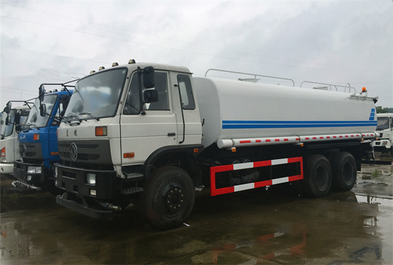 6X6 Dongfeng Water Bowser 15000L