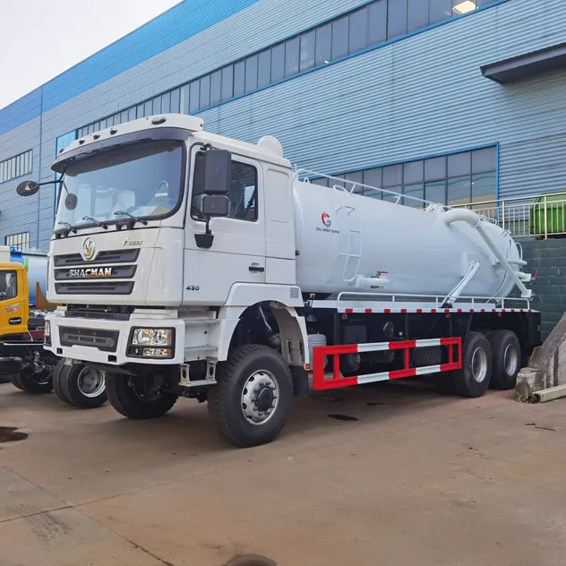 SHACMAN Suction Truck 1