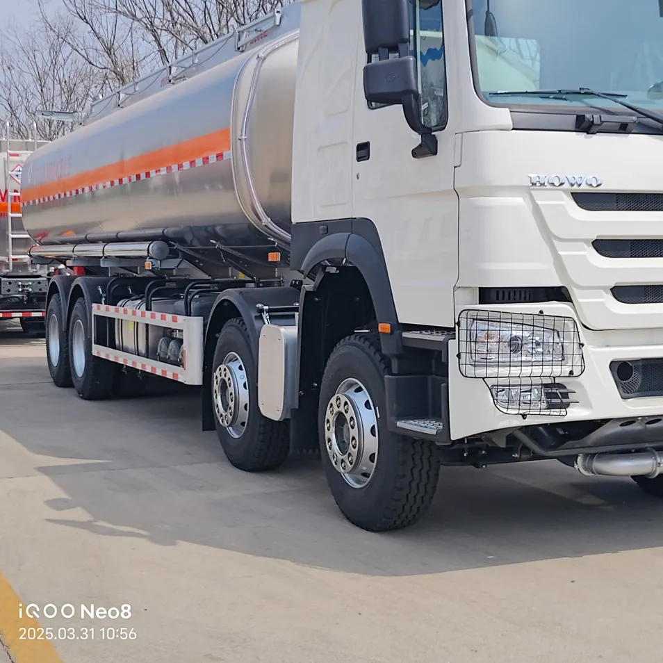 HOWO Fuel Tanker Truck