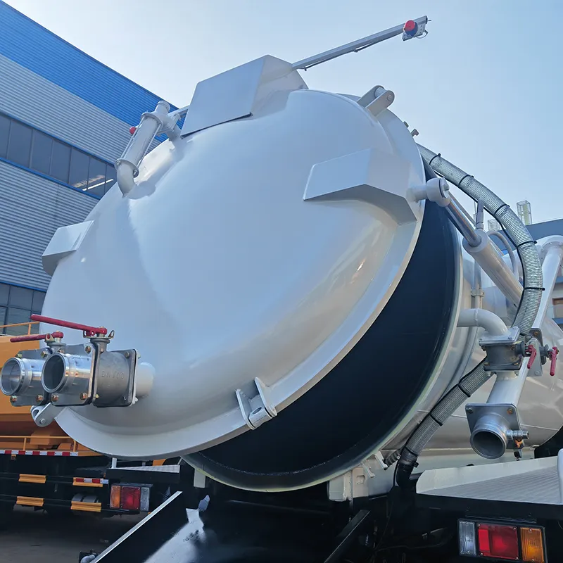 Sewage Suction Truck 4