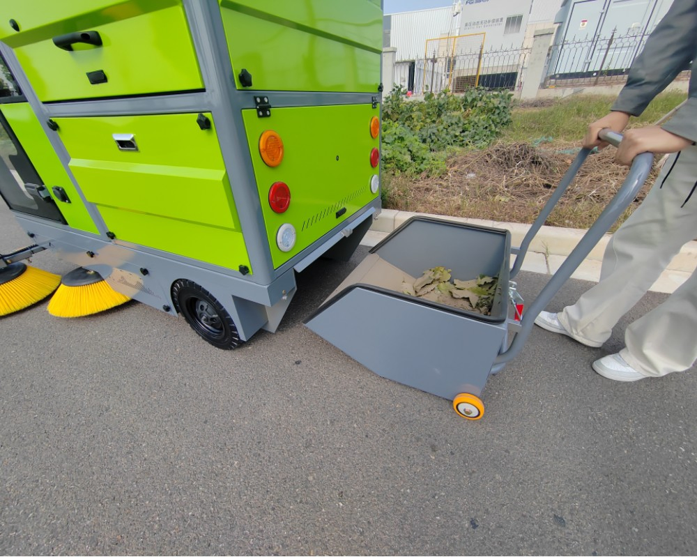Raysince Commercial Outdoor Sweeper Electric Cleaning Equipment Floor Sweeper for Road Street